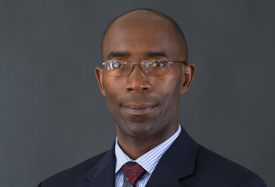USA : le professeur Léonce Ndikumana élevé au rang de « Professeur distingué »