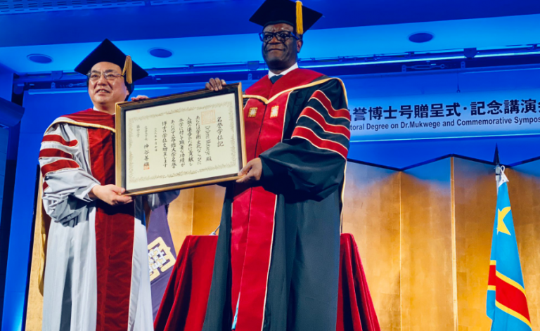 Japon : le titre de Doctor Honoris Causa décerné à Denis Mukwege à l’université de Ritsumeikan